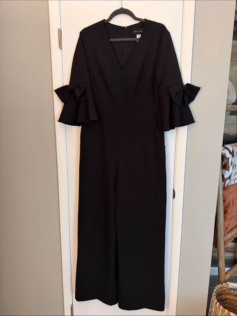 Donna Morgan Black Long-Sleeve Ruffle-Sleeve Jumpsuit